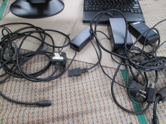 ส่งพุทธมณฑลสาย2**ทั้งหมดนี้  ขาย 800บาท  เหมามา   ขายให้ใครสนถามได้ครับ