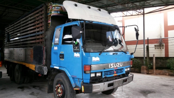 ขาย  10  ล้อ  175  หลังถนนเปลี่ยนหัวนอก