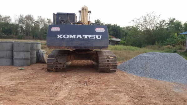 KOMATSU PC 200 รุ่น 5 เครื่อง 6BD1 TURBO คอนโทรลยาว ไฟฟ้าตัด แอร์เย็น ปั้มเดิม เล่มทะเบียนพร้อม