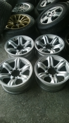 ขายล้อเล็บเหยี่ยวขอบ16 4วงครับ 10800 0806260417