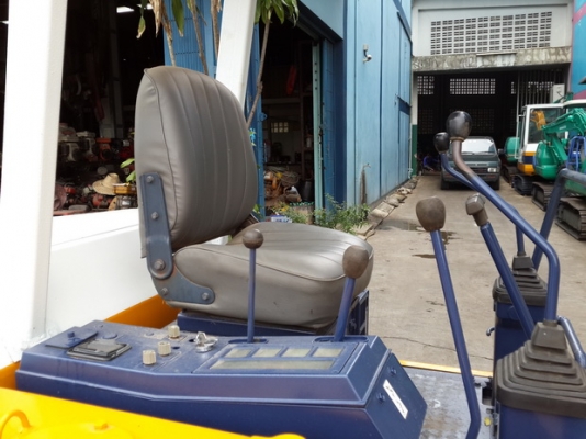 ขาย รถขุด KOMATSU รุ่น PC20-6- แทร็กยาง มือสองญี่ปุ่น