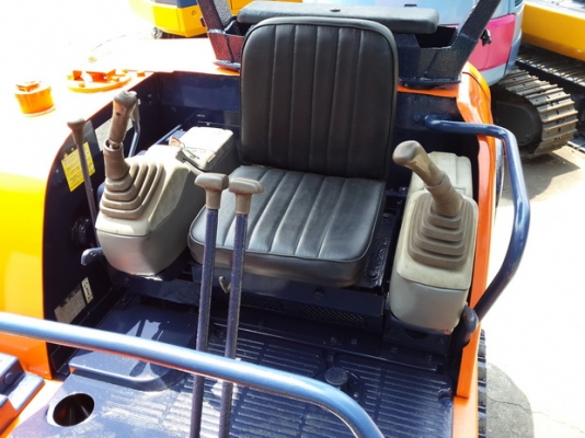 ขาย รถขุด HITACHI  รุ่น EX35 มือสองญี่ปุ่น