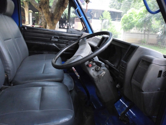 ขาย 6 ล้อ NKR -110 รถห้าง ตู้แห้ง ขาย 6 ล้อ NKR -110 รถห้าง ตู้แห้ง