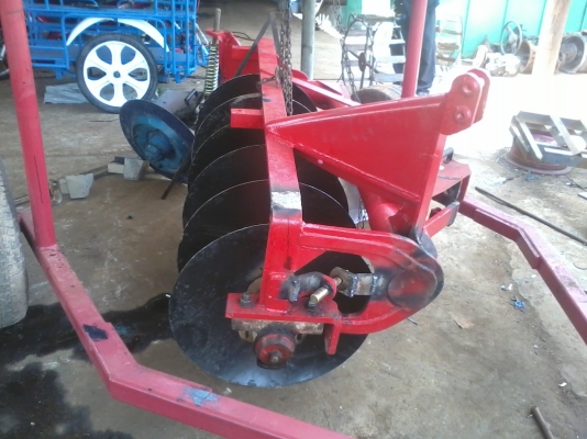 ขายอุปกรณ์รถแทรคเตอร์45แรงมือสอง 3 อย่าง ราคาไม่แพงสภาพเหมือนของใหม่โทร 081-0745778 ลุงโหนกรับสายเด้อ