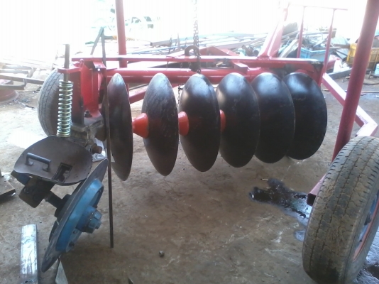 ขายอุปกรณ์รถแทรคเตอร์45แรงมือสอง 3 อย่าง ราคาไม่แพงสภาพเหมือนของใหม่โทร 081-0745778 ลุงโหนกรับสายเด้อ