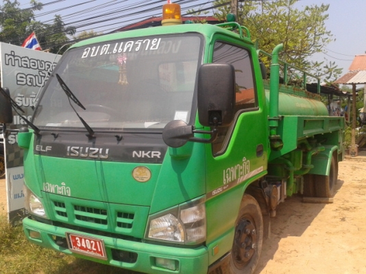 หกล้อบรรทุกน้ำ ISUZU 130 แรง สภาพพร้อมใช้ อุปกรณ์ครบรถสภาพเดิมๆ(แยกขายตัวรถหรือถังก็ได้ครับ)เดี๋ยวจัดๆให้