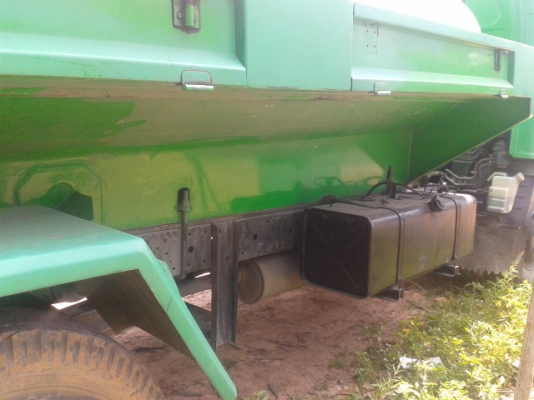 หกล้อบรรทุกน้ำ ISUZU 130 แรง สภาพพร้อมใช้ อุปกรณ์ครบรถสภาพเดิมๆ(แยกขายตัวรถหรือถังก็ได้ครับ)เดี๋ยวจัดๆให้