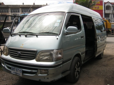 ขายรถตู้toyotaหลังคาสูงแต่งvipแล้ว