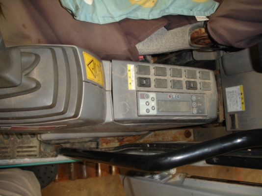 ถึงไทยแล้ว SK200-6E YN08-34311 แทร็ค 800 mm 6530 ชม. แท้ ๆ จากญี่ปุ่น