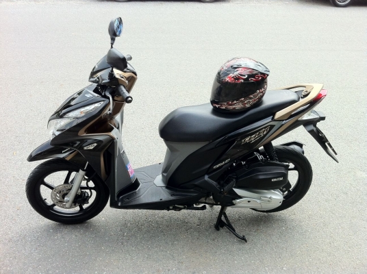 ขาย Honda Click125i โฉมใหม่ตัว Top รถปี 55 ราคา 29,000 สี ดำ-น้ำตาล สวยมากต่อรองได้