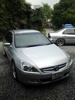 ขาย accord 2003 เจ้าของขายเอง รุ่น Top สุด ซื้อไปใช้ต่อยาวครับ