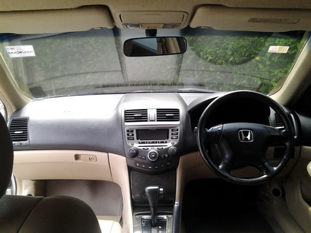 ขาย accord 2003 เจ้าของขายเอง รุ่น Top สุด ซื้อไปใช้ต่อยาวครับ