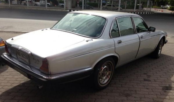 เน้นขายถูกรถหายาก สภาพรถสวย ขับดีมากๆ เน้นขายถูกรถหายาก สภาพรถสวย ขับดีมากๆ