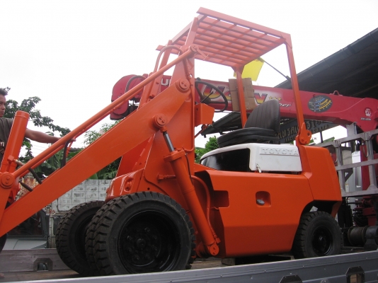 ขายรถตักล้อยาง TOYOTA เครื่องดีเซล ราคาตามสภาพ