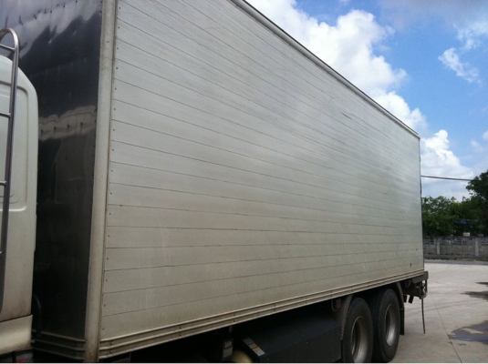 ขายตู้บรรทุก กุ้ง-ปลา ยาว 7.50 เมตร ขายตู้บรรทุก กุ้ง-ปลา ยาว 7.50 เมตร