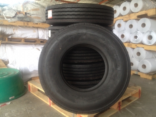 ขายยางเรเดียลรถบรรทุก Bridgestone R294 9.5R17.5 ขายยางเรเดียลรถบรรทุก Bridgestone R294 9.5R17.5