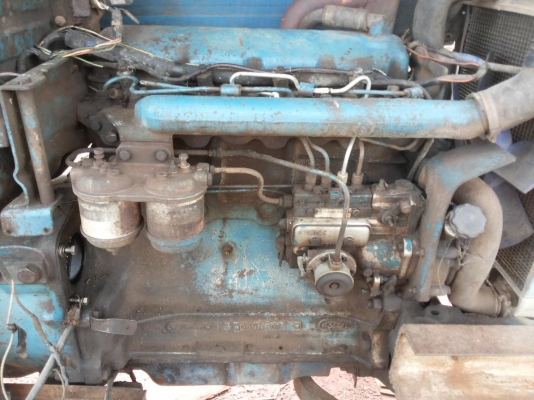 ขาย Ford6600 t3 ตัวเ็ต็ม รถจอด เก่าเก็บเดิมๆ อุปกรณ์ 2ฃิ้น หาง3 หาง 7CMT  PTO ใช้งานปกติ ยางใหญ่ก็มีให้ คานหน้าคอช้าง เอกสารสัญญาซื้อขาย ขายตามสภาพครับ ราคาต่อรองได้เด้อ พี่น้องครับ