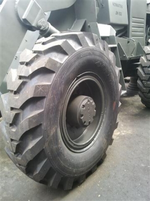 ขายรถตักล้อยาง KOMATSU JH63 ราคาตามสภาพ