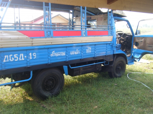 ขาย  TOYOTA  DYNA  4 ล้อกลาง พร้อมใช้งาน ยางใหม่ คัตซีสวย เครื่องดี เอกสารพร้อม