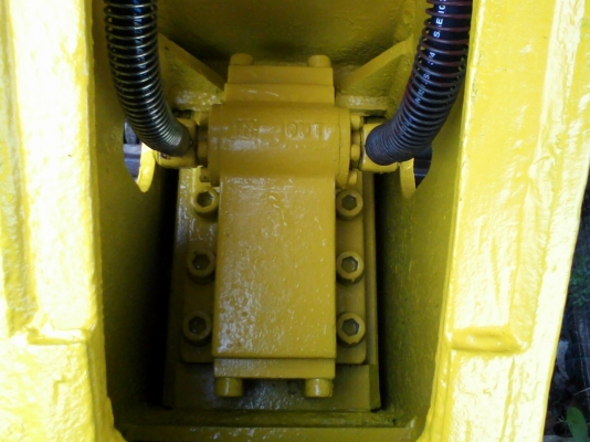 KOMATSU PW 100-3 KOMATSU PW 100-3