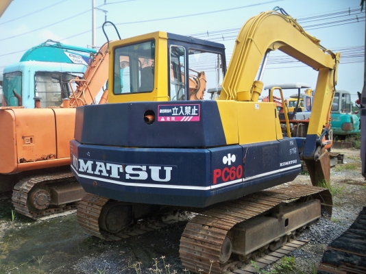 ฮั้วเฮงหลี อินเตอร์เทรด   แหล่งรวมรถมือสองที่ใหญ่ที่สุดในประเทศไทย