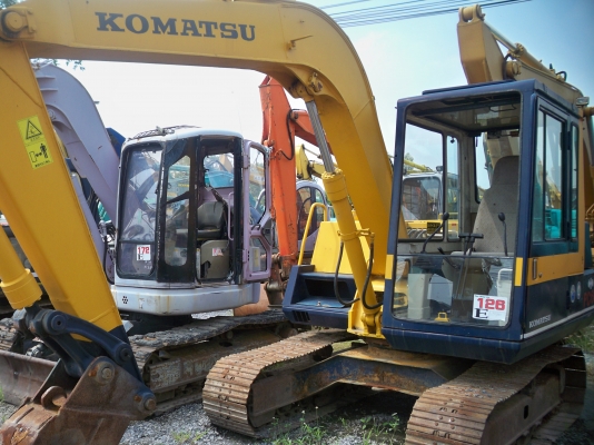 ฮั้วเฮงหลี อินเตอร์เทรด   แหล่งรวมรถมือสองที่ใหญ่ที่สุดในประเทศไทย