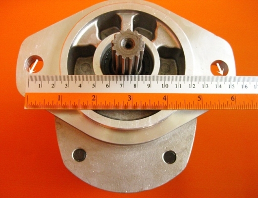 WA100 , 510 (ซีเรียล สูง)ปั๊มไฮดรอลิก ปั๊มเสื้อหนา 55 mm.