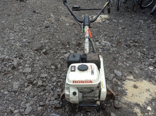 ขายรถพรวนดินเดินตามหรือรถตีดิน Honda รุ่น F401