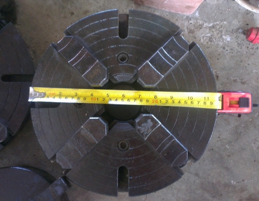 Sell> หัวจับ 4 จับ 12" นิ้ว มีสองตัว และ 3 จับ 8" นิ้ว จัดส่งครับผม นครปฐม