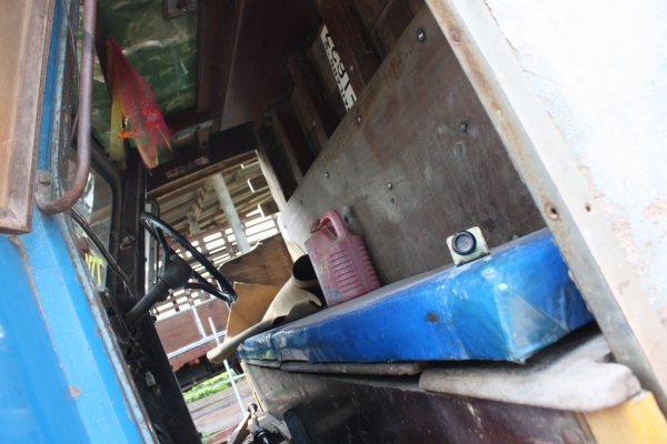 ขายสิบล้อหน้ายาว เครื่อง EH700 รถคันนี้ยกเกียรืให้ใหม่ด้วยครับ ขายสิบล้อหน้ายาว เครื่อง EH700 รถคันนี้ยกเกียรืให้ใหม่ด้วยครับ