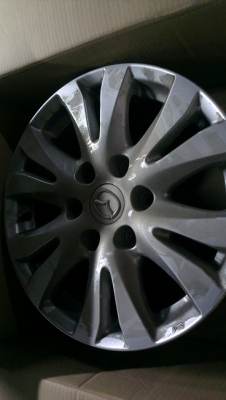 ขายล้อพร้อมยาง 265 65 17 ครับเกือบใหม่ วิ่งน้อย 4 เส้น