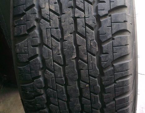 ขายล้อพร้อมยาง 265 65 17 ครับเกือบใหม่ วิ่งน้อย 4 เส้น