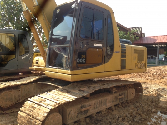 ขาย komatsu PC 200-6