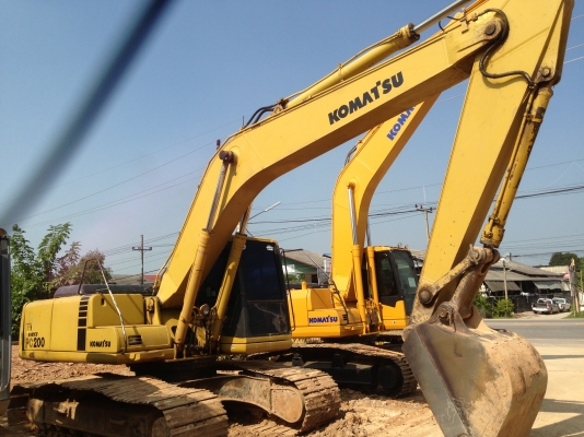 ขาย komatsu PC 200-6