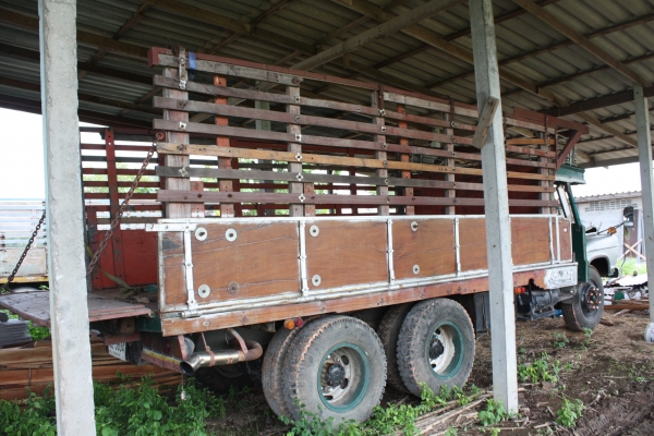 ขายสิบล้อหน้ายาว เครื่อง EH700 รถคันสวยครับ เบรคจิ๊ฟพรี ยางดีครับใช้งานยาวๆ