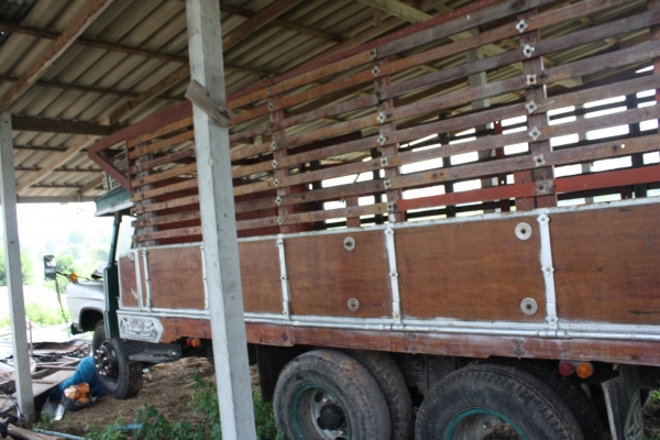 ขายสิบล้อหน้ายาว เครื่อง EH700 รถคันสวยครับ เบรคจิ๊ฟพรี ยางดีครับใช้งานยาวๆ