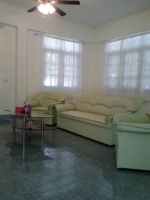 ขายบ้านหลังงามพร้อมที่ดิน