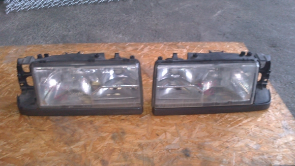 ขายไฟหน้า volvo 960 ไฟใหญ่ สภาพดี