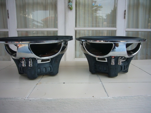 ขายลำโพง M! Marathon 10นิ้ว วอยเดี่ยว600วัตต์เต็ม Made in USA 1คู่ ขายลำโพง M! Marathon 10นิ้ว วอยเดี่ยว600วัตต์เต็ม Made in USA 1คู่