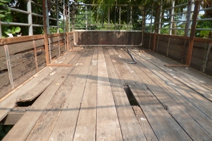 ขายกระบะ 6 ล้อ HINO MEGA พร้อมคอกแป๊บน้ำอย่างหนา ครับ