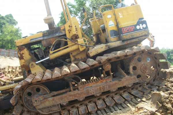 ขายรถแทคเตอร์ KOMUTSU รุ่น  5