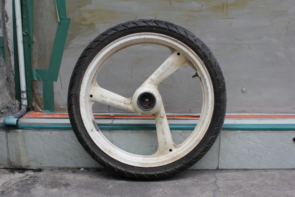 ขายล้อหน้า TZM150