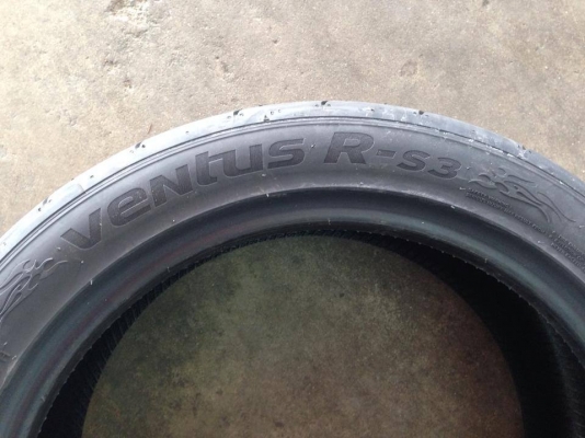 ขายยางhankook R-S3 215/45-17 ราคาถูกๆ
