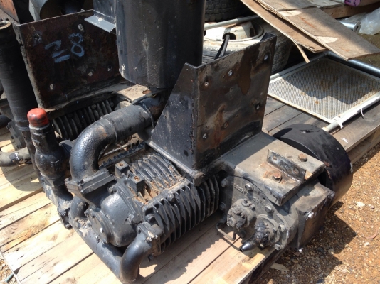 ขายปั๊มลม HORI สำหรับรถปูนผง