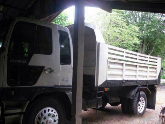 รถฮีโน่ 6 ล้อดั้ม FF 195 แรงม้า ปี 38 สนใจติดต่อ 081 - 6079515 รถฮีโน่ 6 ล้อดั้ม FF 195 แรงม้า ปี 38 สนใจติดต่อ 081 - 6079515