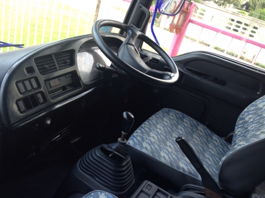 6ล้อเครน เดก้าติดเครน3ตัน ทานาโด้ สวยพร้อมใช้ครับ จัดได้800000ครับ