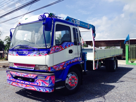 6ล้อเครน เดก้าติดเครน3ตัน ทานาโด้ สวยพร้อมใช้ครับ จัดได้800000ครับ