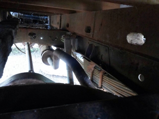 ISUZU NKR 88 HP รถบรรทุก 4 ล้อกลาง กระบะเหล็กคอกไม้ความยาว 3.60 เมตรสภาพสวย เครื่องแห้งแรงดีเดิมๆ หัวเก๋งสวยดีไม่มีผุภายในเก๋งคอนโซลครบ ช่วงล่างคัชซีสวยเดิมๆไม่มีดาม ยาง 7.50 ขอบ 16 สภาพดีพร้อมบรรทุกพร้อมใช้งาน เอกสารทะเบียนครบพร้อม ราคาต่อรองได้ครับ ISUZU NKR 88 HP รถบรรทุก 4 ล้อกลาง กระบะเหล็กคอกไม้ความยาว 3.60 เมตรสภาพสวย เครื่องแห้งแรงดีเดิมๆ หัวเก๋งสวยดีไม่มีผุภายในเก๋งคอนโซลครบ ช่วงล่างคัชซีสวยเดิมๆไม่มีดาม ยาง 7.50 ขอบ 16 สภาพดีพร้อมบรรทุกพร้อมใช้งาน เอกสารทะเบียนครบพร้อม ราคาต่อรองได้ครับ