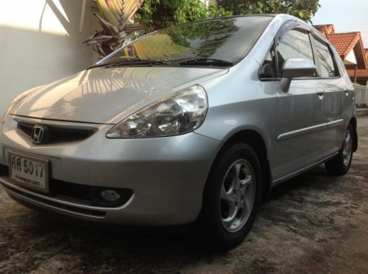 ขายด่วน ฮอนด้าแจ๊ส รถบ้านสภาพสวยเจ้าของขายเองราคาต่อรองได้ ขายด่วน ฮอนด้าแจ๊ส รถบ้านสภาพสวยเจ้าของขายเองราคาต่อรองได้