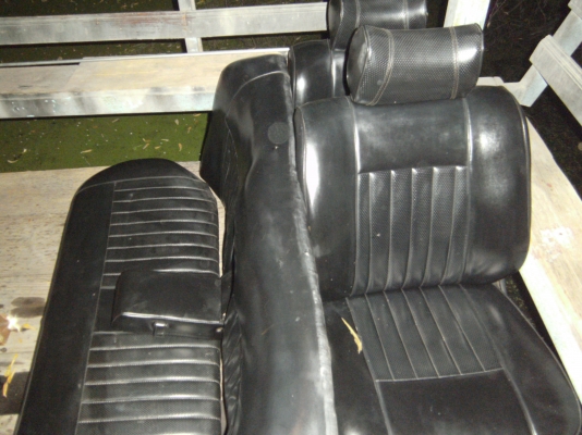 ขายเบาะ e12  ครบชุด มีรอยขาดตามรูป